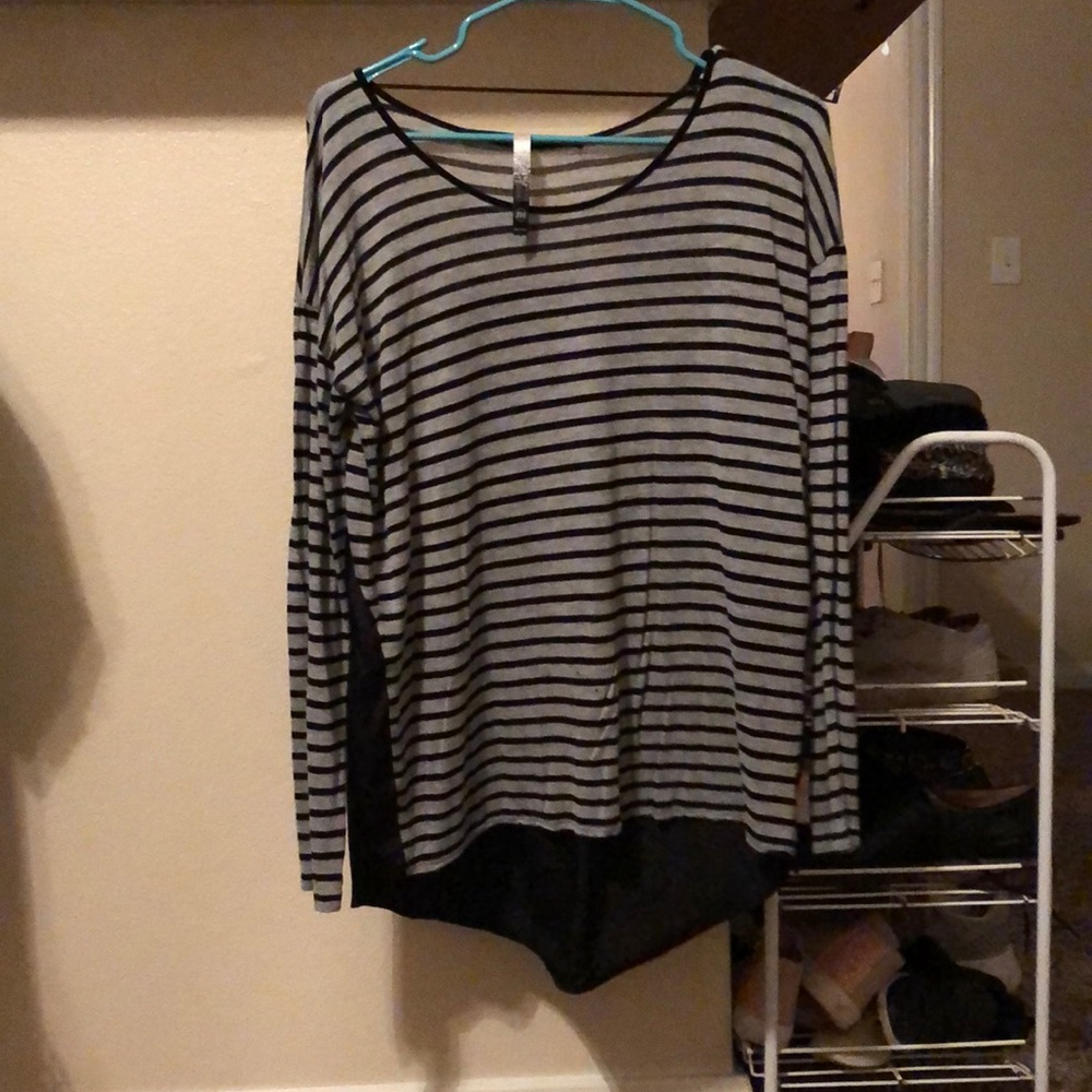 Long sleeve flow top